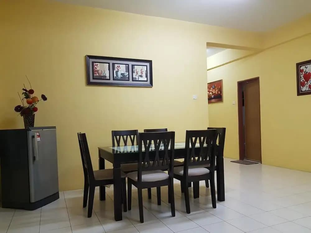 Budget Inn Apartment - photo 13