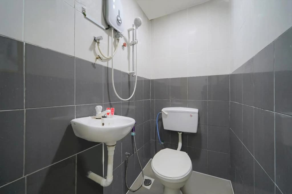 Hotel O Sp Berlian Inn - photo 33