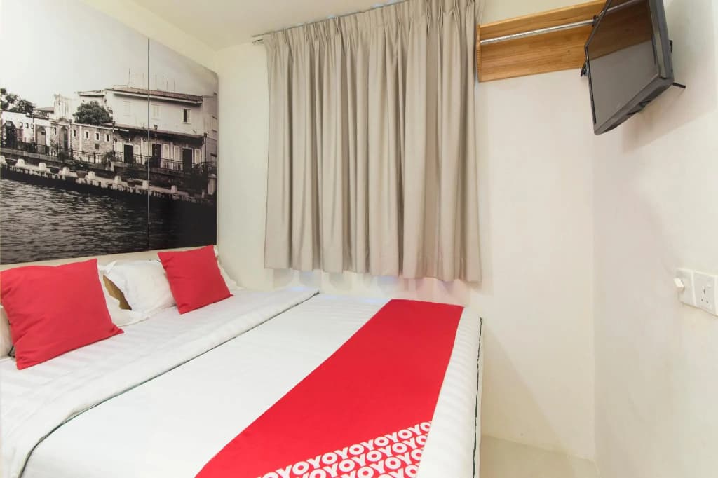 OYO 324 Johnshun Hotel - photo 2