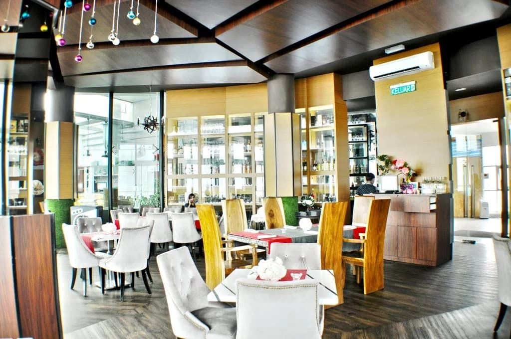 LivingSpace at Regalia Residence - photo 15