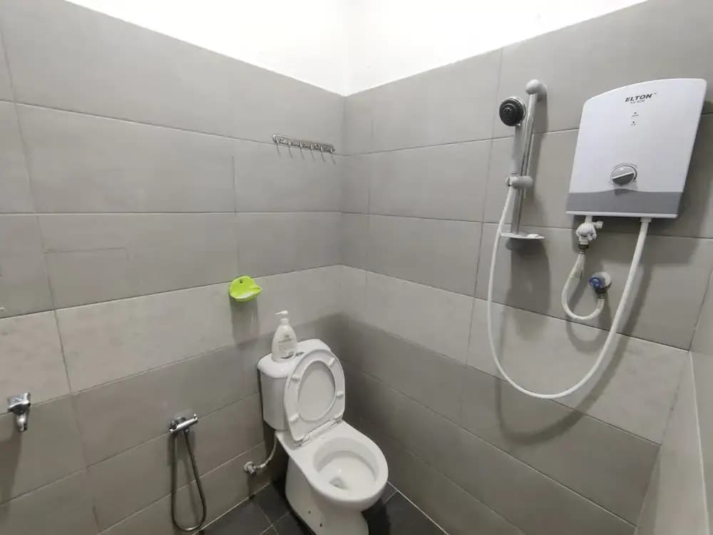 CLP Home near Sri Muniswarar Temple 2 - photo 8