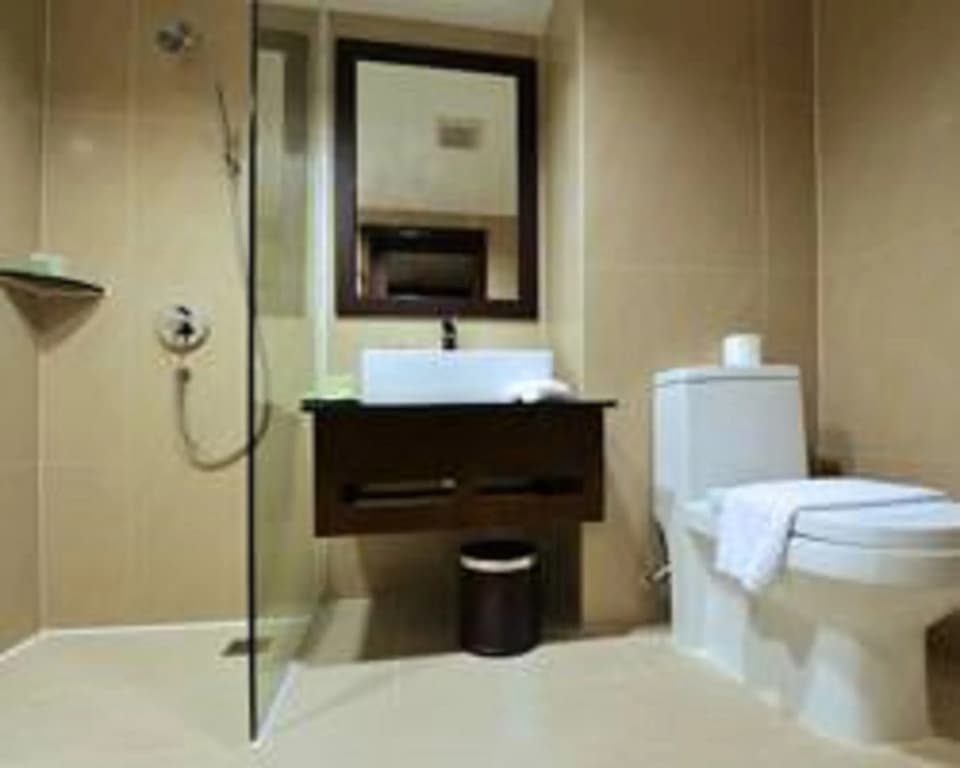 Lintas View Hotel - photo 7