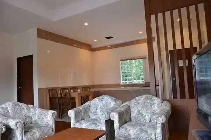 Iris House Resort - photo 7