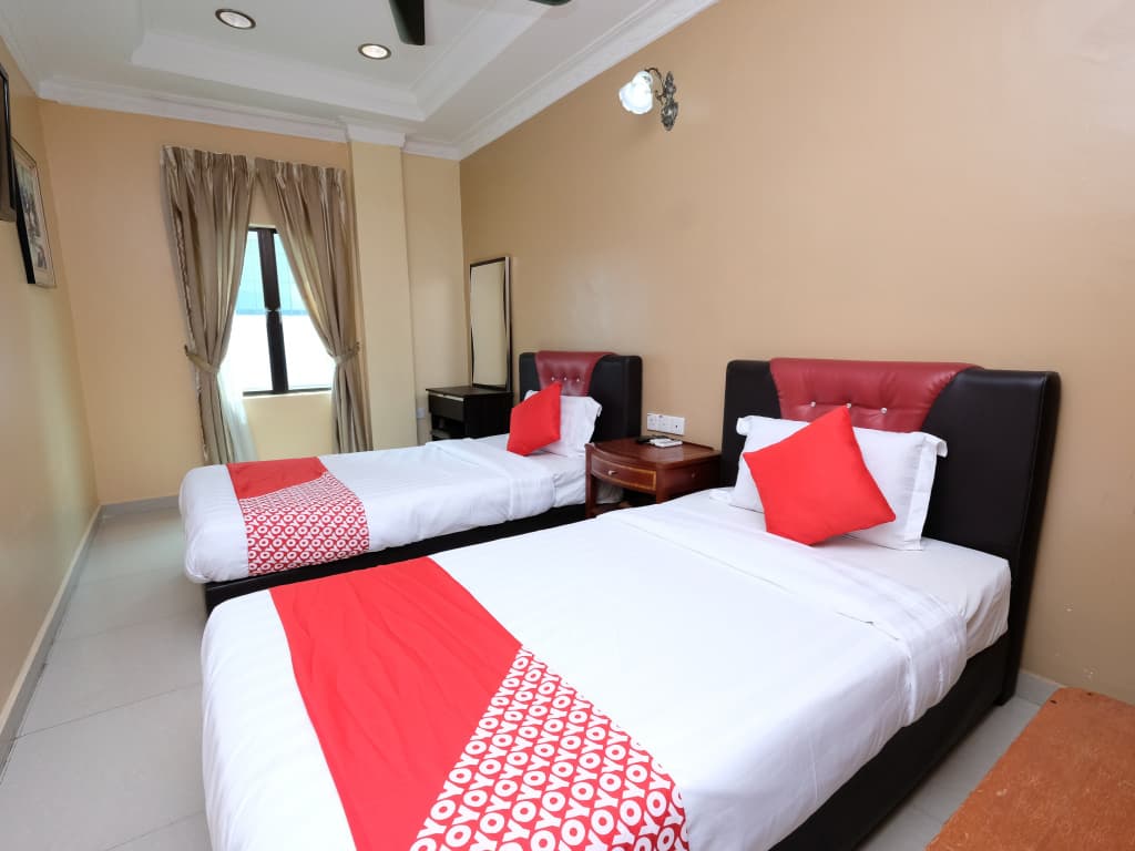 Swing & Pillows @ Ayuni Hotel, Bangi Selangor - photo 13