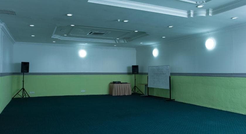 Akar Beach Resort - photo 11
