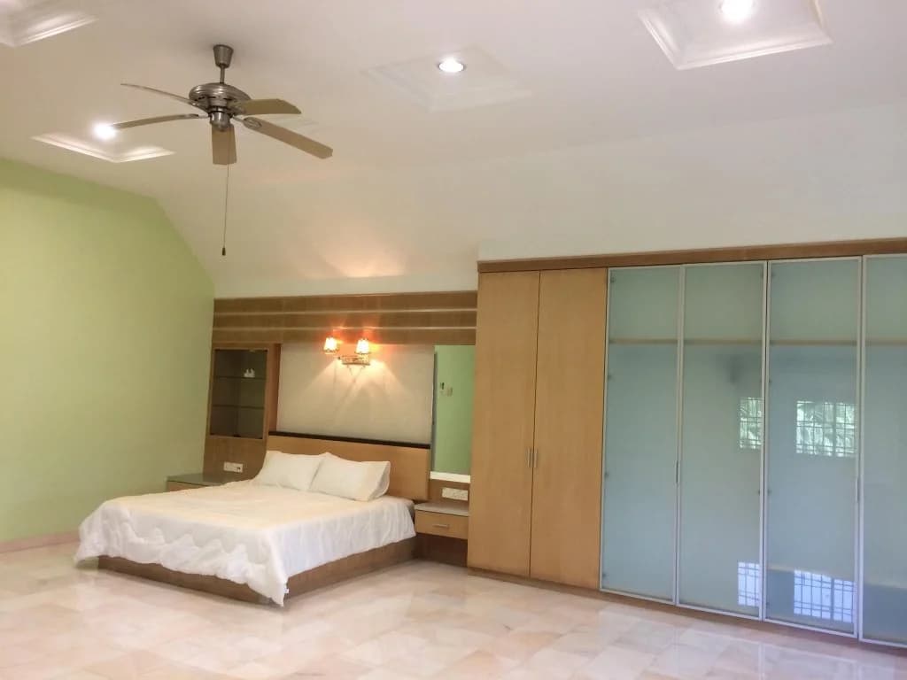 I-Holiday House - photo 1