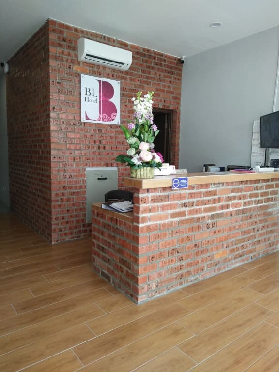 BL Hotel - photo 1