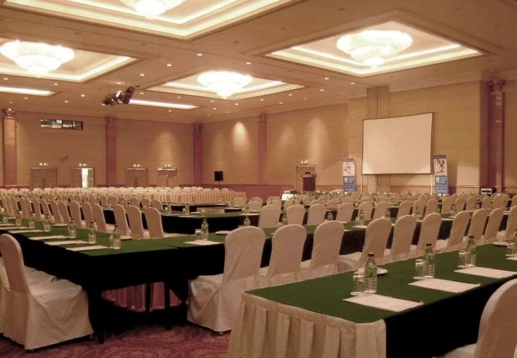 Berjaya Waterfront Hotel - photo 18