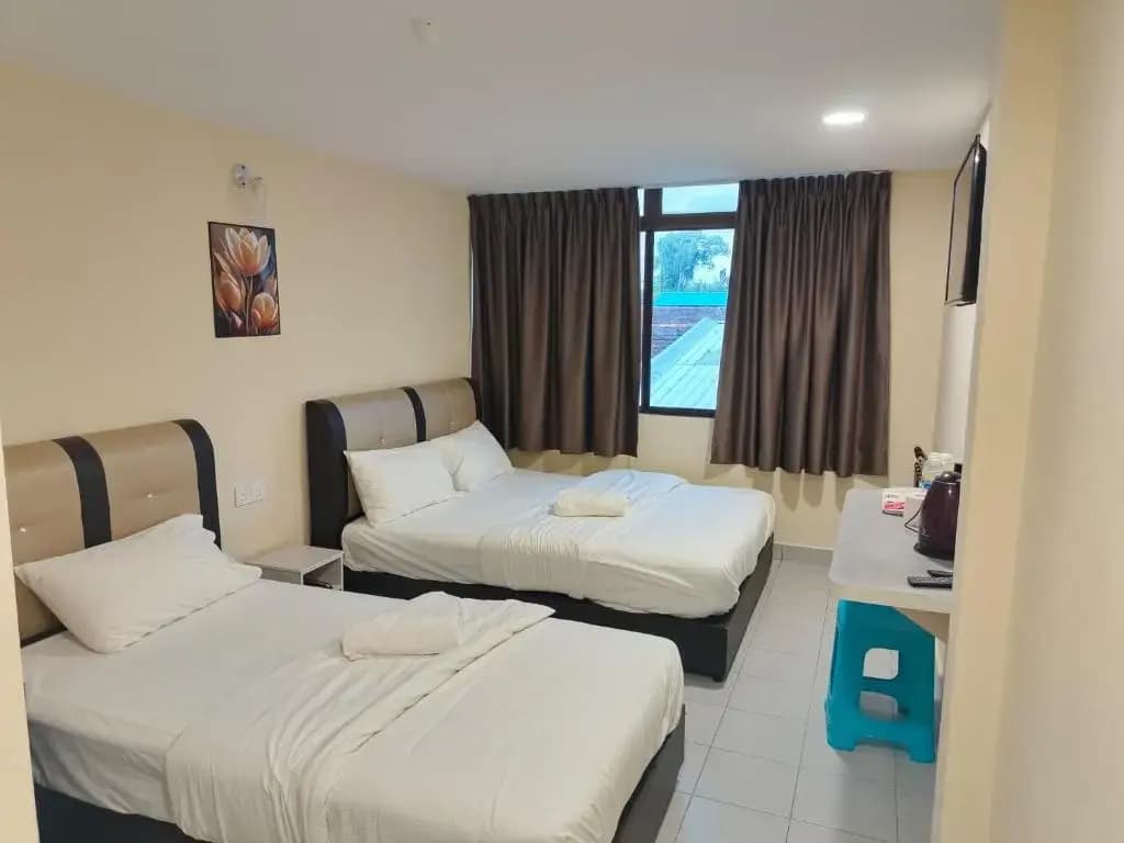 Southern TIP Hotel - photo 2