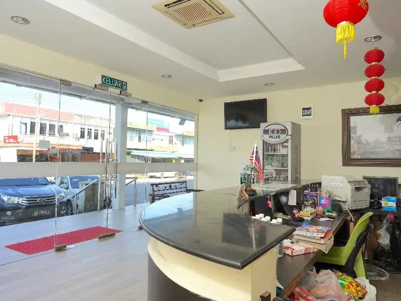 Utama Inn by OYO Rooms - photo 17