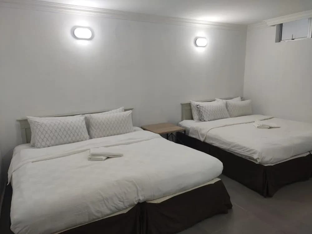 Sri Kencana Motel - photo 2