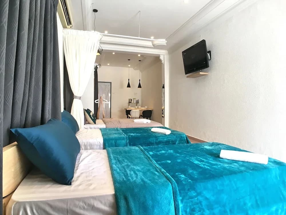 iBook6 Deluxe Family Suite for 4 by iBook Homestay - photo 6
