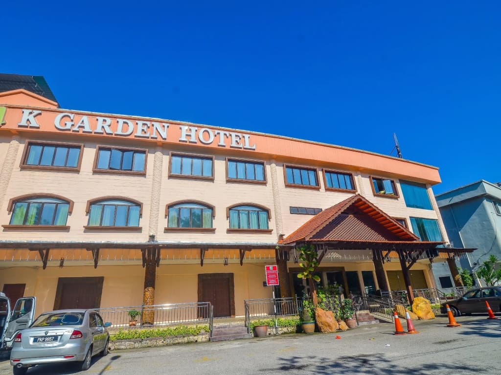 OYO 90134 K Garden Hotel - main photo