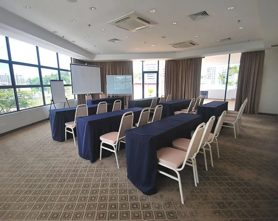 Oceania Hotel - photo 17