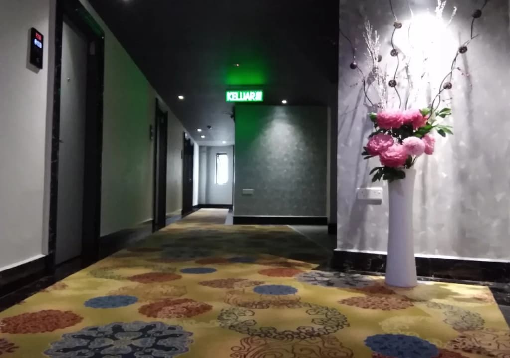 77 Boutique Hotel - photo 8