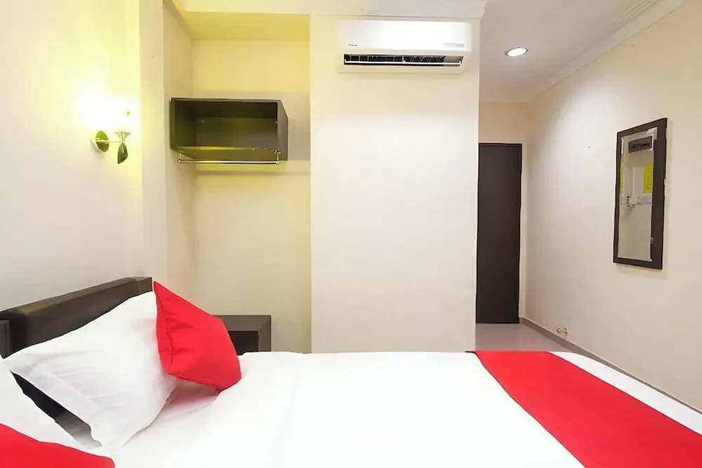 T P Hotel - photo 4