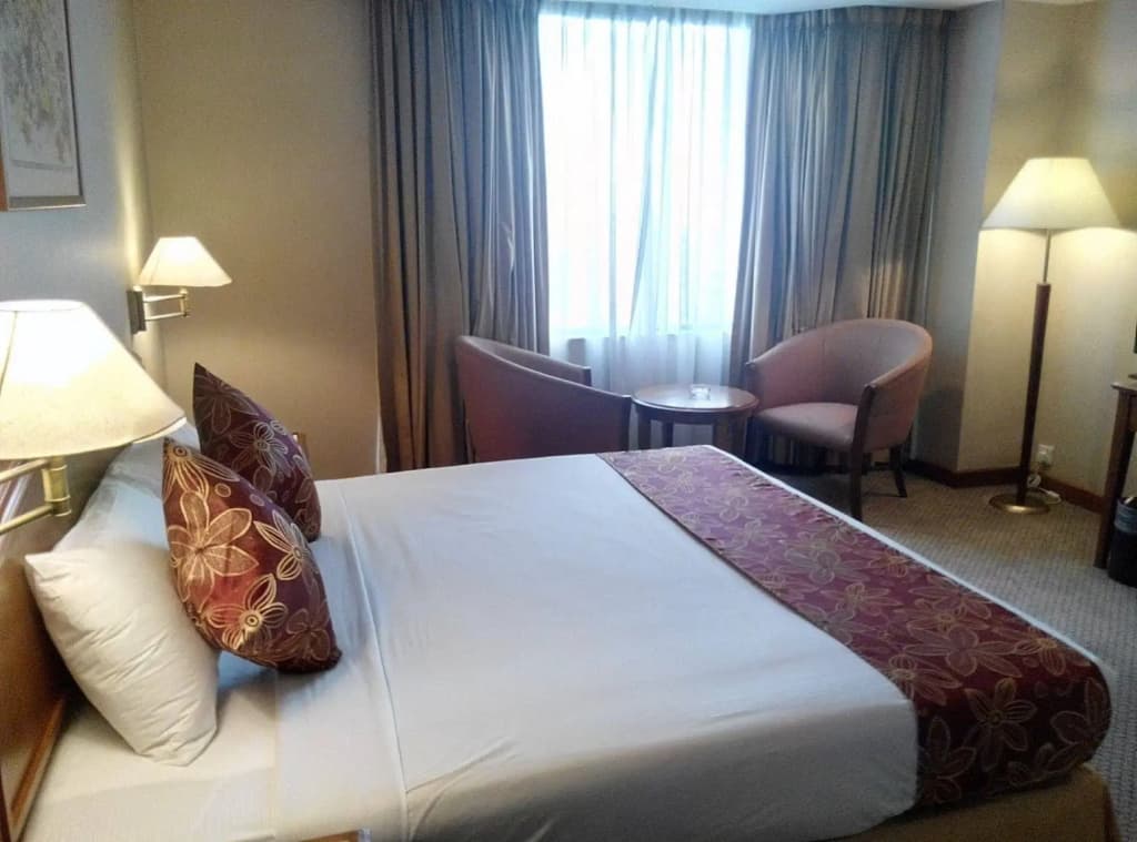 Mandarin Court Hotel - photo 5