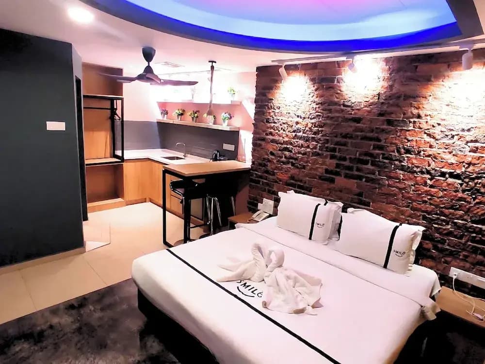 Smile Hotel Serdang South City - photo 11