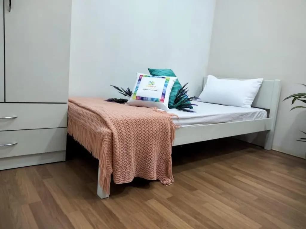 Bed & Pillow Subang Jaya by HomeBrickz - photo 2