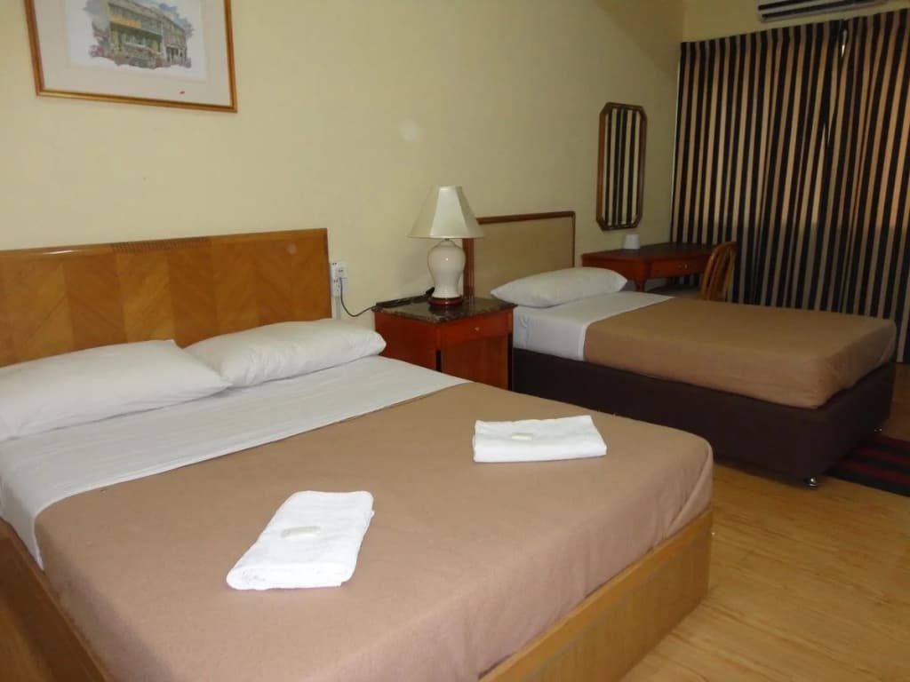 Pristine Hotel - photo 1