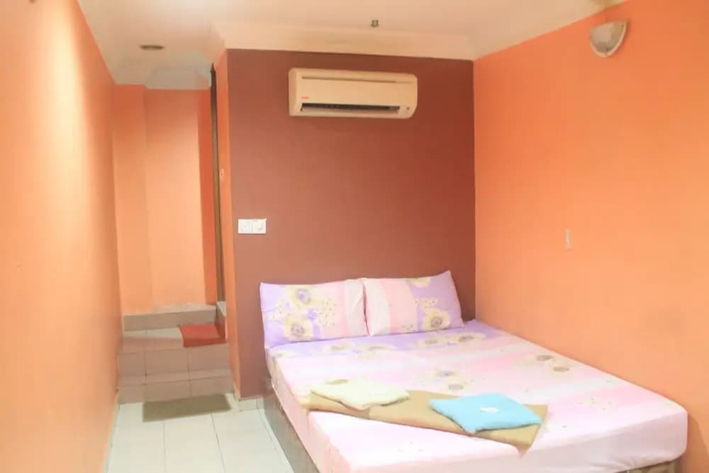 Banting Hotel - photo 1