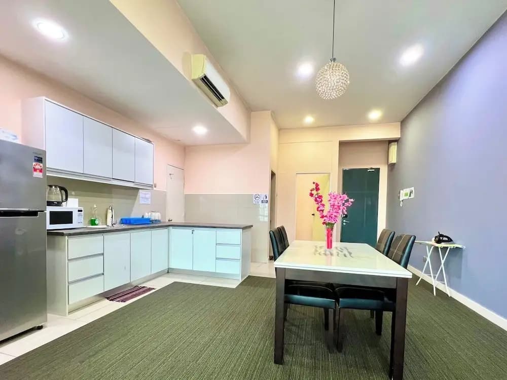 Capital O 90987 The Loft Residences Homestay @ Imago Shopping Mall 2 - photo 18