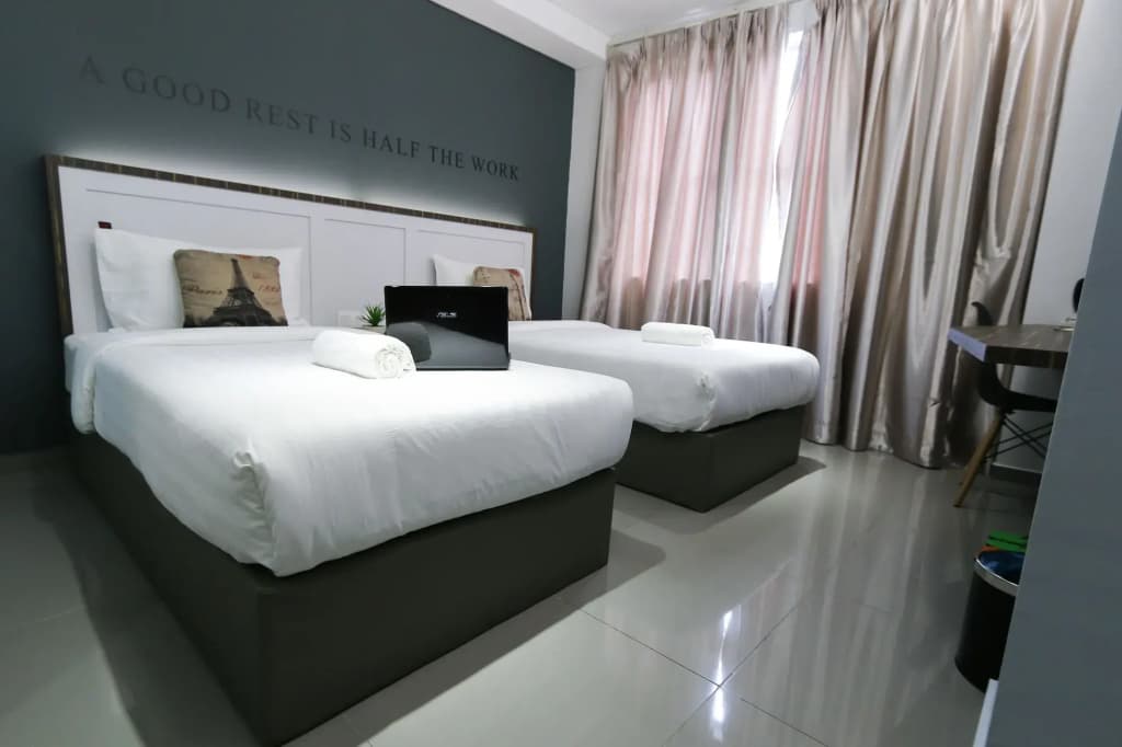 Hotel 99 - Kota Kemuning - photo 7
