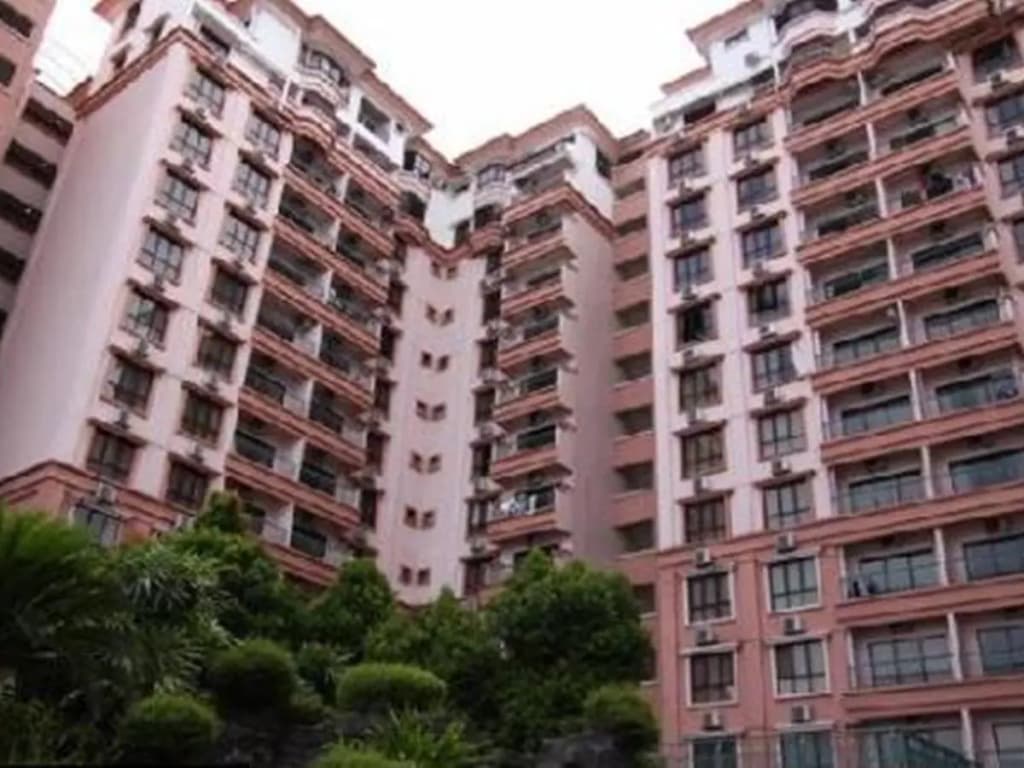 KK-Suites Residence @ Marina Court Resort Condominium - photo 2