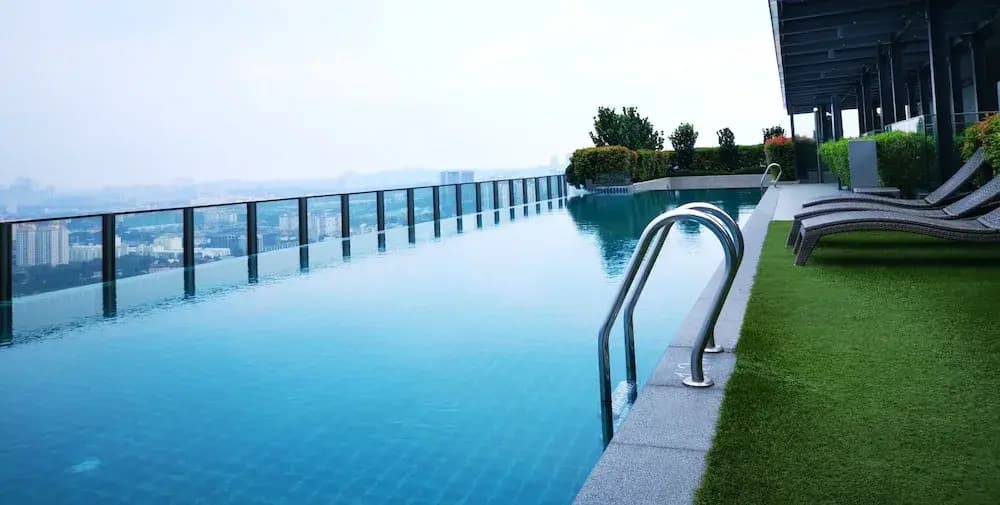 Icon City Premier Suites by WeCare - photo 17