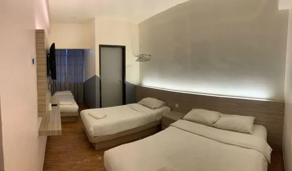Suria Cameron Hotel - photo 17