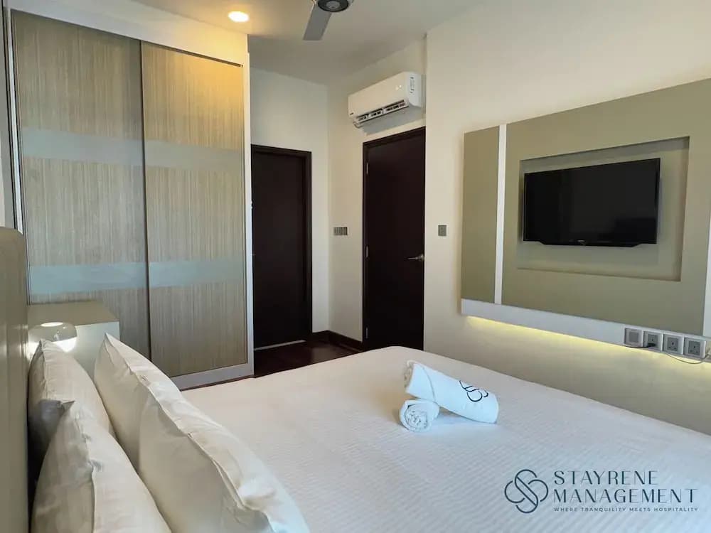 Paragon Suites CIQ By Stayrene - photo 3