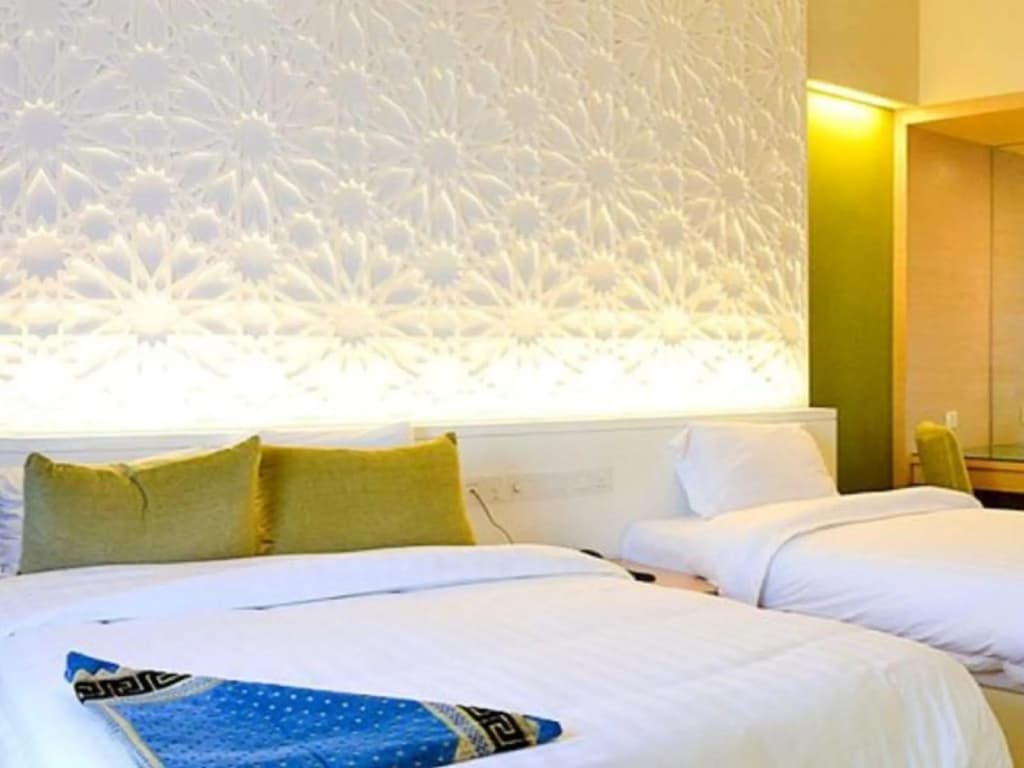 Raia Hotel Kota Kinabalu - photo 4