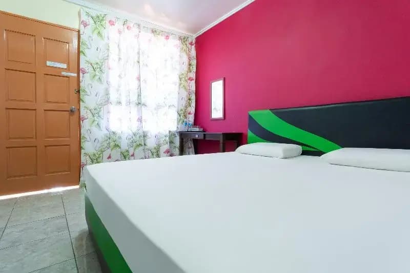 SPOT ON 89963 Sinurambi Homestay 2 - photo 11