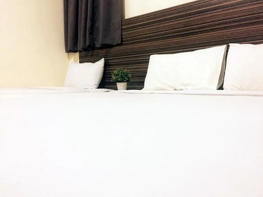 Hotel Sara's Inn Shah Alam - main photo