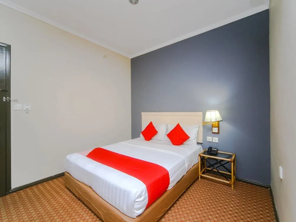 Jockey Lodge Hotel by OYO Rooms - photo 3