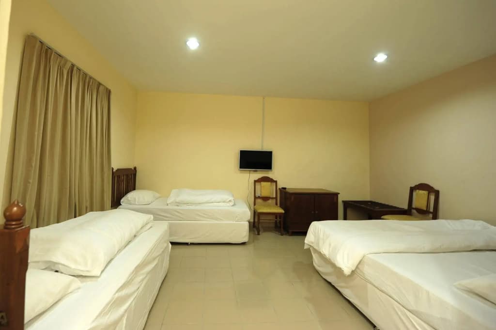 Joy Motel - photo 3