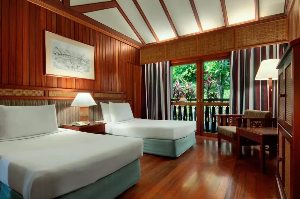 Hotel Longhouse - photo 7