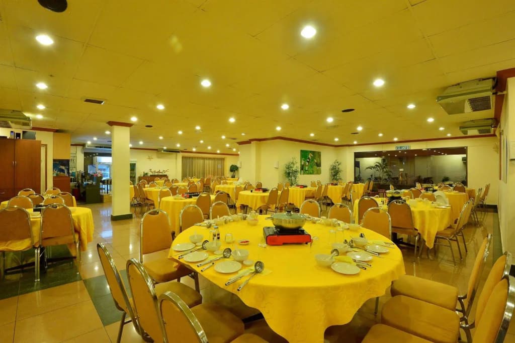 Asiana Hotel - photo 14