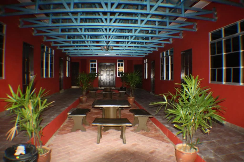 Bougainvillea Inn - photo 1