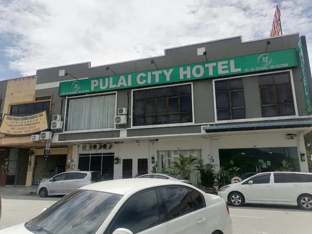 OYO 90392 Pulai City Hotel - photo 1
