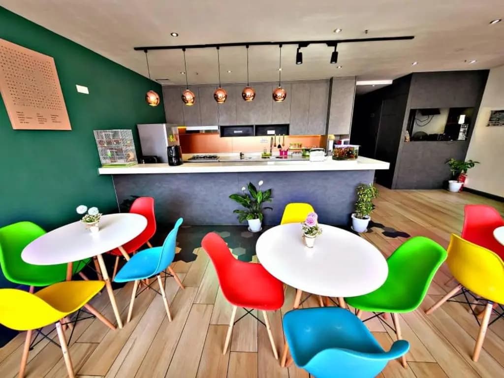 Lok 10 Guesthouse - photo 8