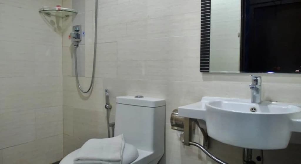 Classic Kinabalu Hotel - photo 9