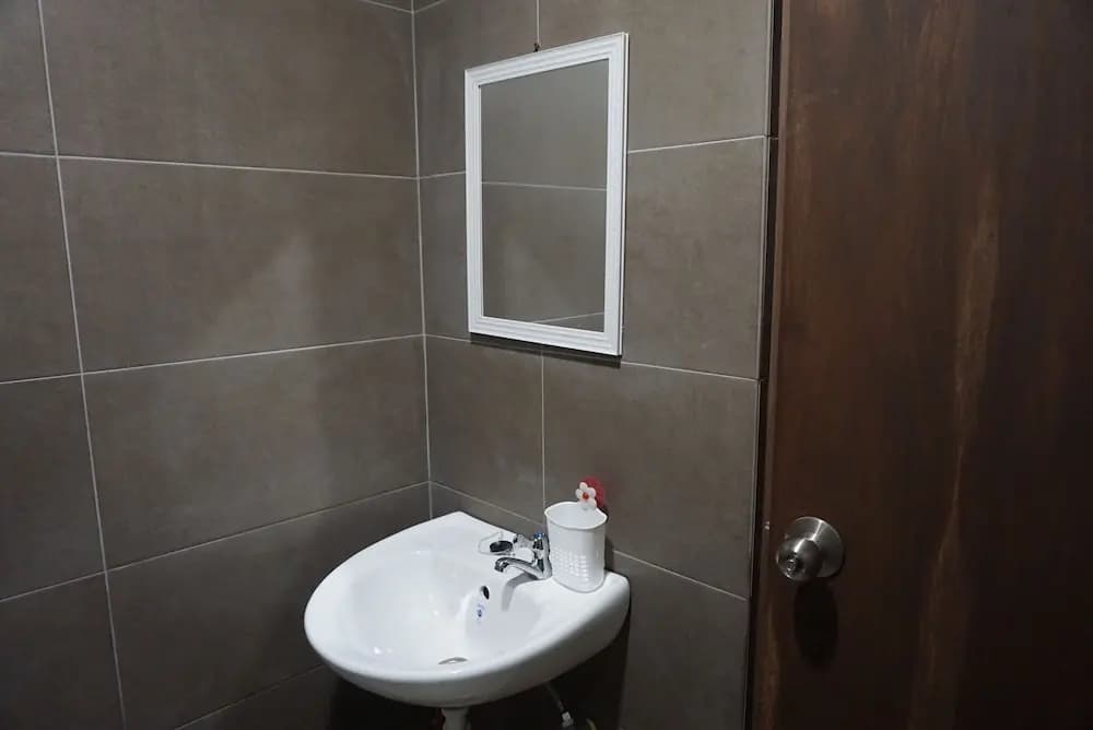 Sakura Bandar Semariang Guest House - photo 15