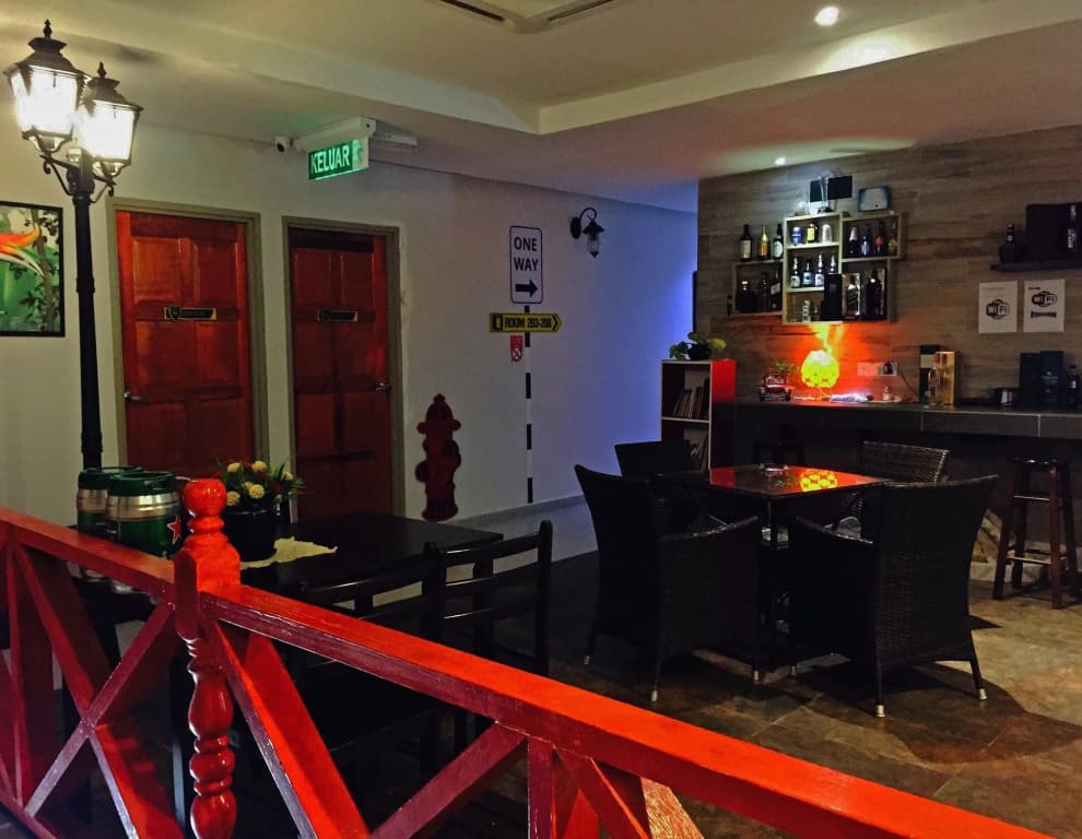 91 Street Boutique Inn - photo 17