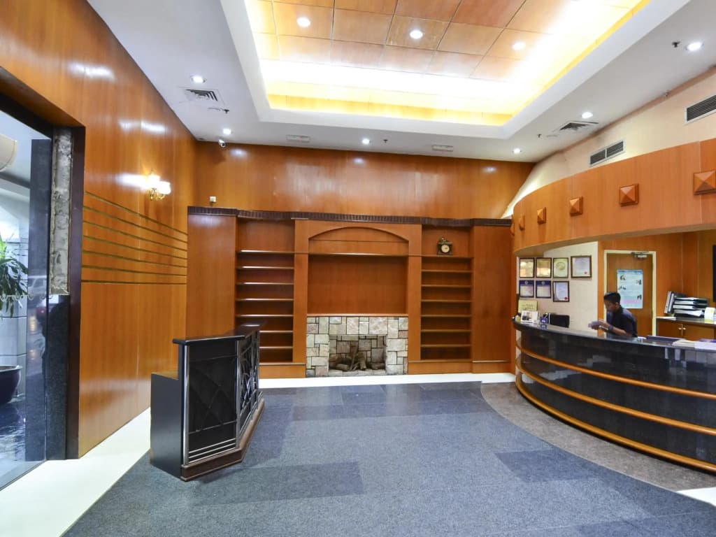 Cardogan Hotel - photo 2