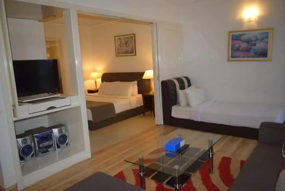 Family Apartment At Times Square - photo 5