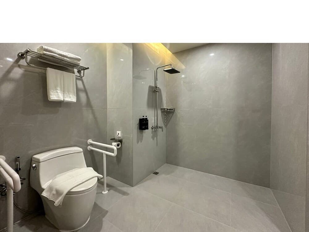 The MAJULAN Hotel - photo 18