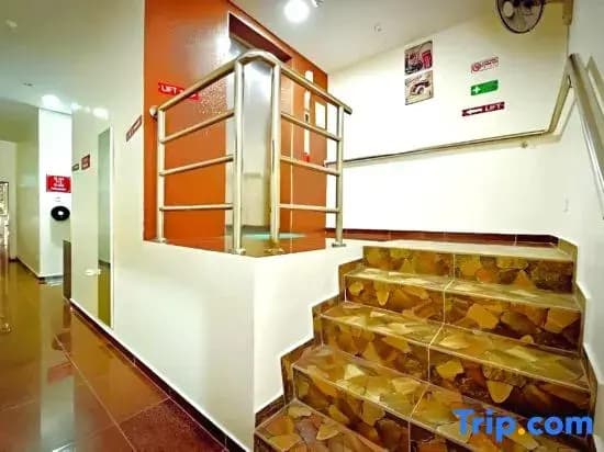 RS Hotel Desa Cemerlang Johor Jaya - photo 7