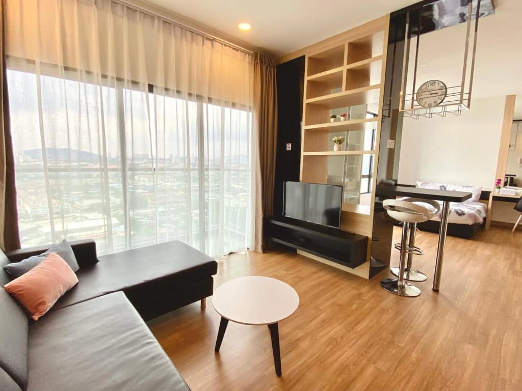 Dream Suite 2 - Landmark Residence 1, High Floor, KLCCview, Nice view, WiFi & TvBox - photo 3