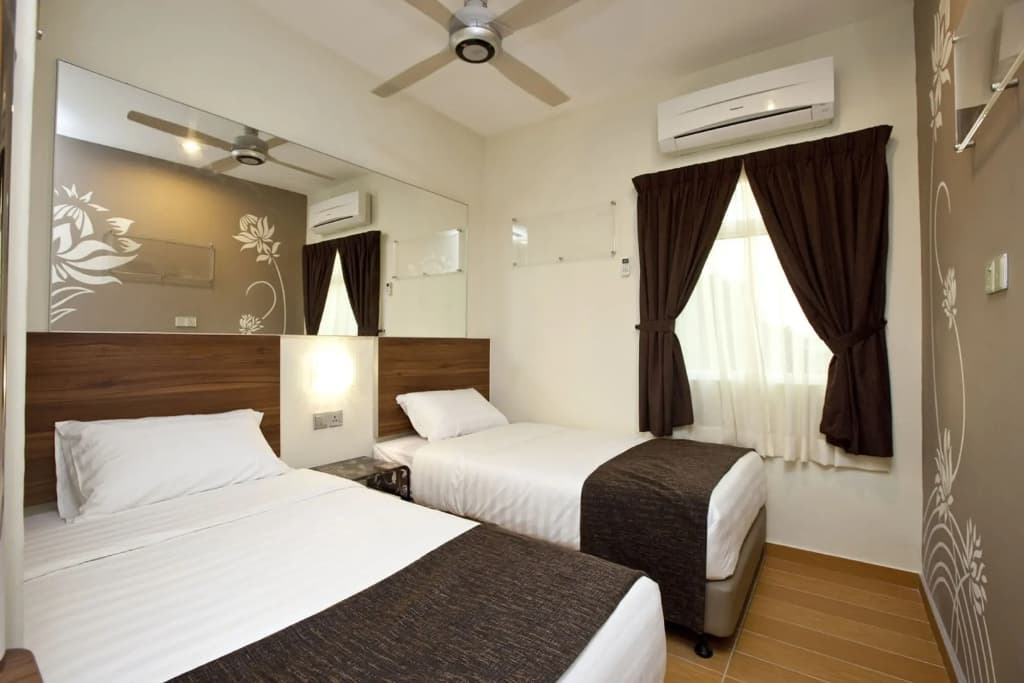 Tune Hotel - Danga Bay, Johor - photo 4
